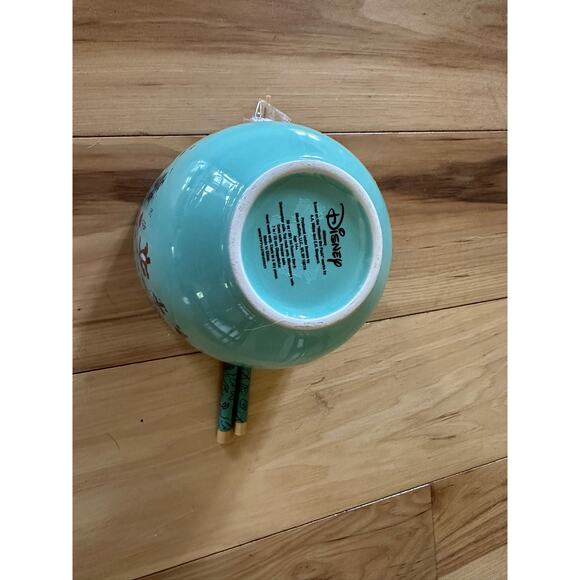 Disney Winnie the Pooh Allover Icons 20-Ounce Ramen Bowl and Chopstick Set - Picture 3 of 7